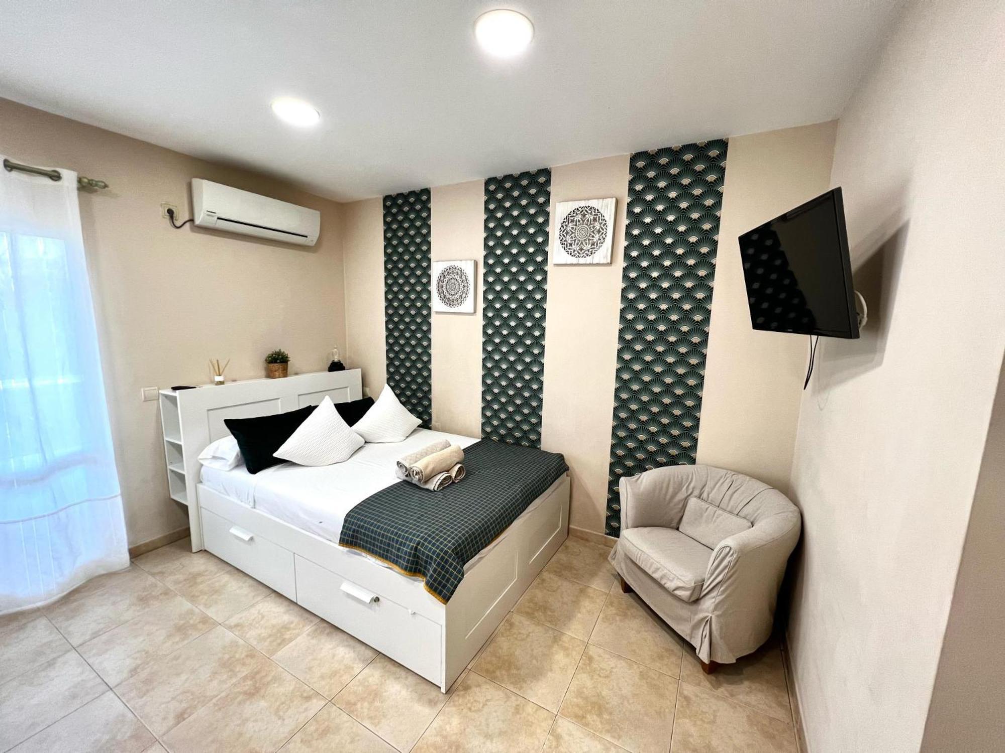 בנאלמדנה Estudio Benalbeach New מראה חיצוני תמונה
