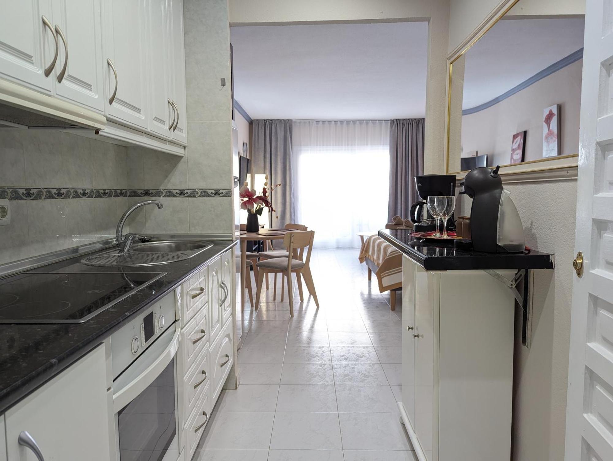 בנאלמדנה Estudio Benalbeach New חדר תמונה